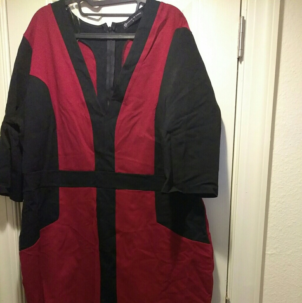 Dress - Picture 2 of 3